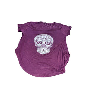 Women's French Pastry Maroon Skull Print Short Sleeve Tee LXE #601